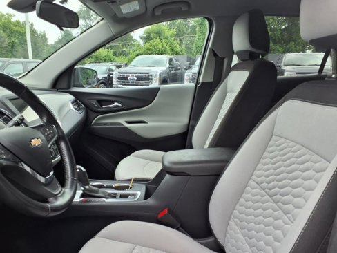 Used 2019 Chevrolet Equinox LT image 19