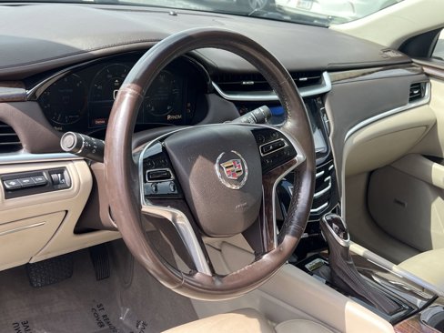 Used 2013 Cadillac XTS Premium image 17