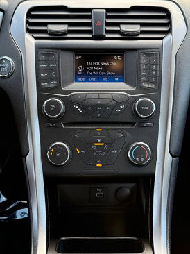 Used 2017 Ford Fusion SE image 16