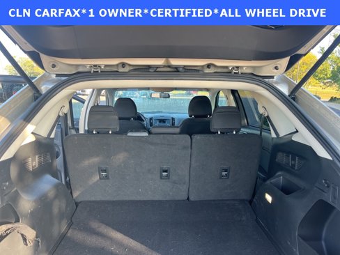 Certified 2018 Ford Edge SE image 16
