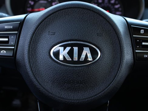 Used 2020 Kia Stinger GT-Line image 27