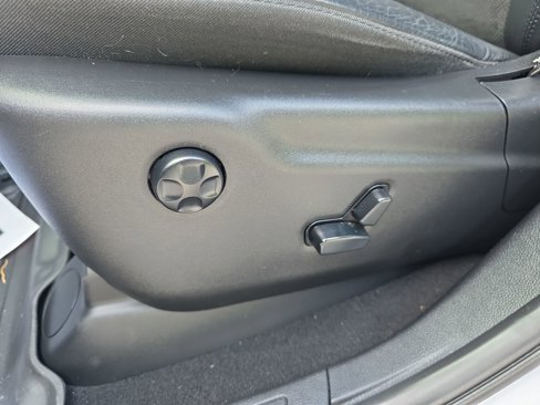 Used 2019 Jeep Grand Cherokee Altitude image 49
