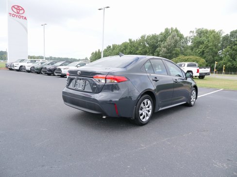 Used 2025 Toyota Corolla LE image 4
