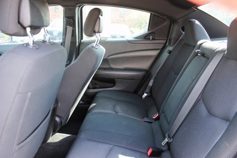 Used 2013 Dodge Avenger SE image 33