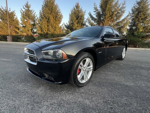 Used 2011 Dodge Charger R/T image 1