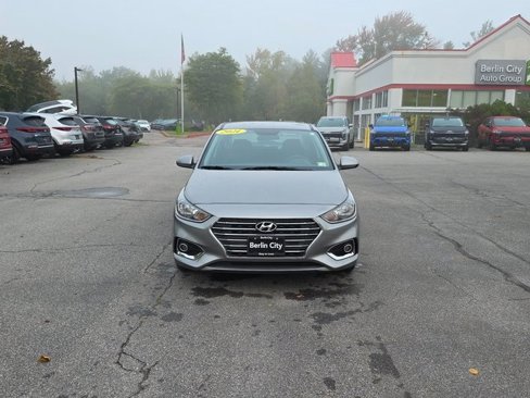 Used 2021 Hyundai Accent SEL image 3