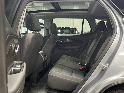 Certified 2023 GMC Terrain SLE w/ Driver Convenience Package image 10