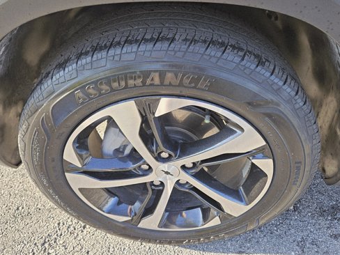 Used 2024 Chevrolet Trax RS w/ Sunroof Package image 10