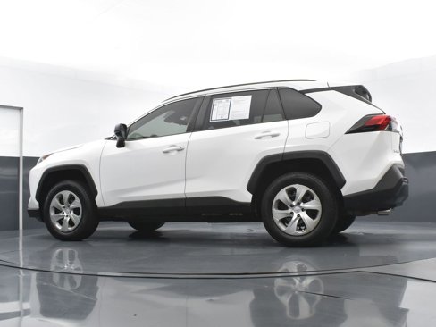 Used 2019 Toyota RAV4 LE image 25