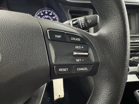 Used 2019 Hyundai Elantra SE image 14