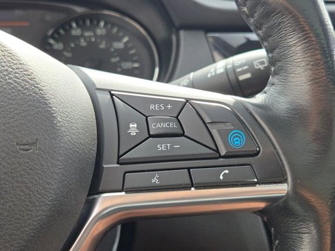 Used 2019 Nissan Rogue SV w/ Sun & Sound Touring Package image 27