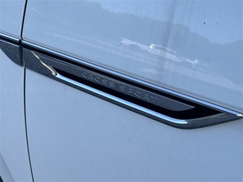 Used 2021 Volkswagen Atlas Cross Sport SE w/ Panoramic Sunroof Package image 10