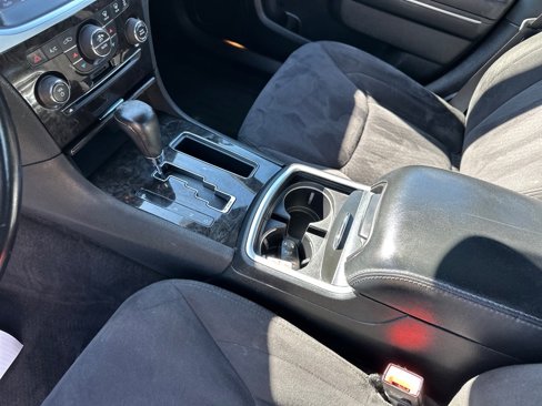 Used 2011 Chrysler 300 Touring image 22