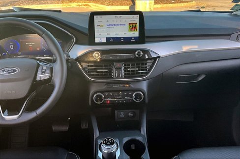 Used 2022 Ford Escape SEL w/ Technology Package image 6