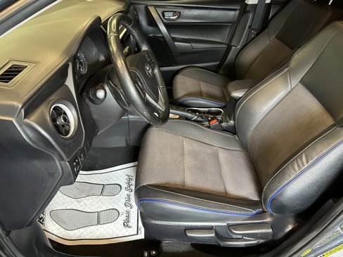 Used 2019 Toyota Corolla L image 18
