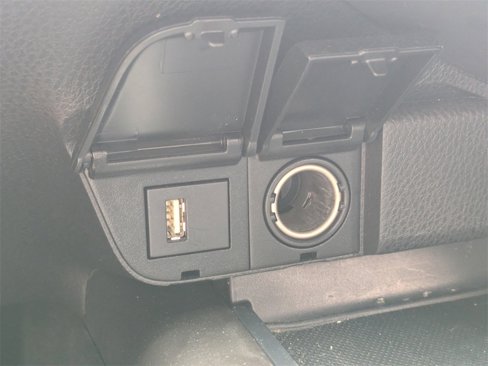 Used 2022 Toyota Camry SE image 23