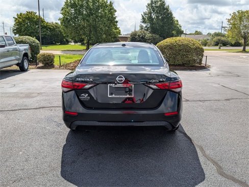 Used 2022 Nissan Sentra SV image 4