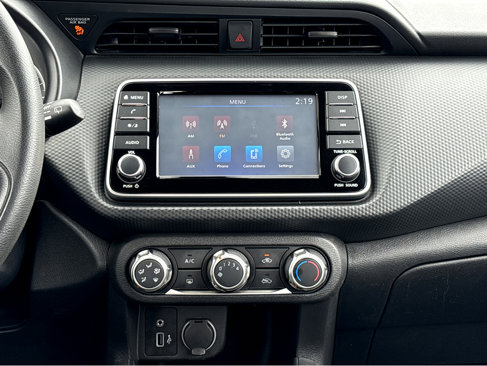 Certified 2021 Nissan Kicks S image 5