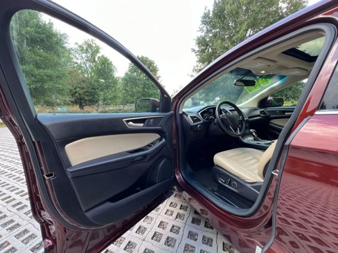 Used 2015 Ford Edge SEL w/ Equipment Group 201A image 9