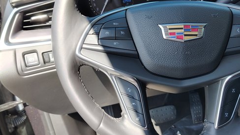 Used 2017 Cadillac XT5 Luxury w/ Driver Awareness Package image 16
