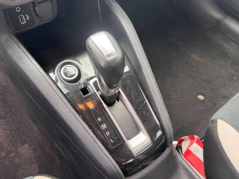 Used 2021 Nissan Versa SV image 10