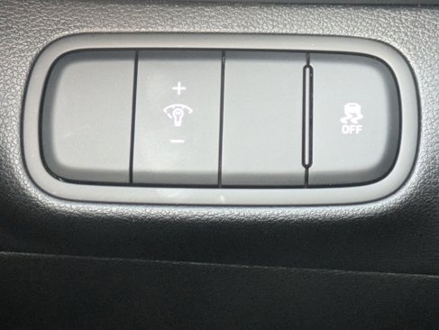 Used 2024 Hyundai Venue SEL image 27