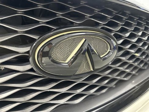 Used 2018 INFINITI Q50 Luxe w/ All Weather Package (L93) image 9