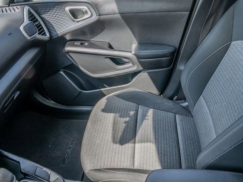 Used 2021 Kia Soul S image 36
