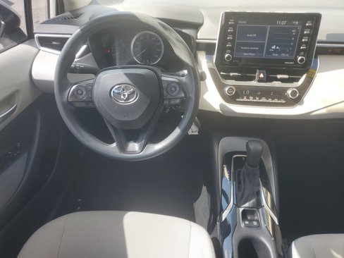 Used 2021 Toyota Corolla LE image 10