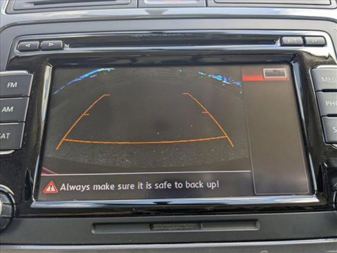 Used 2014 Volkswagen Tiguan SE image 11