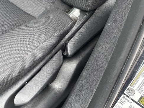 Used 2023 Toyota Corolla LE image 16