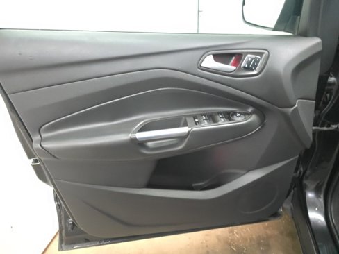 Used 2014 Ford Escape Titanium image 17
