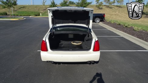 Used 2002 Cadillac De Ville w/ Comfort/Convenience Pkg image 13
