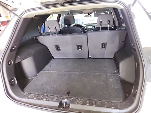 Used 2018 Chevrolet Equinox LT image 19