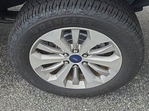 Used 2017 Ford F150 XL w/ Equipment Group 101A Mid image 7