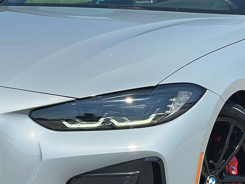 Certified 2023 BMW 430i Convertible w/ M Sport Package image 4