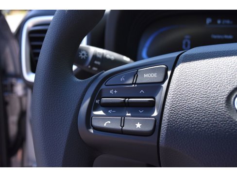 New 2025 Hyundai Venue SE image 20