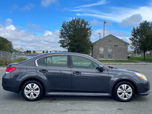 Used 2010 Subaru Legacy 2.5i image 8