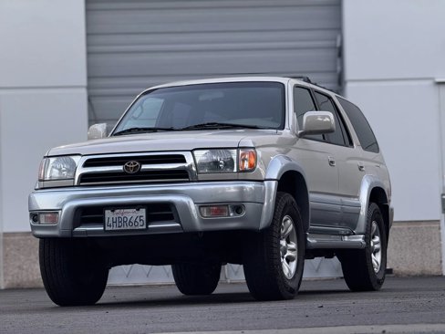 Used 1999 Toyota 4Runner Limited image 3