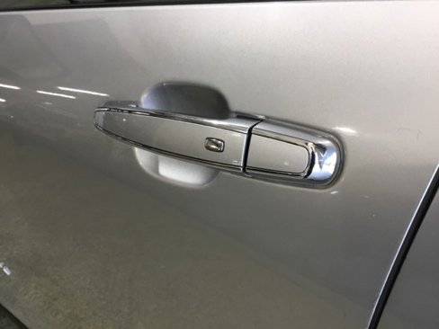 Used 2020 Chevrolet Equinox Premier image 12