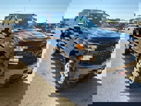 Used 2021 Chevrolet Silverado 1500 Custom w/ LPO, Dark Essentials Package image 6