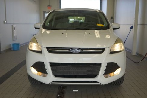 Used 2015 Ford Escape SE image 9