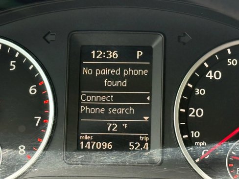 Used 2012 Volkswagen Tiguan S image 11