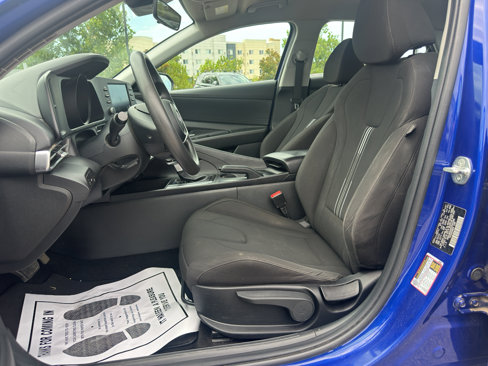 Used 2023 Hyundai Elantra SEL image 9