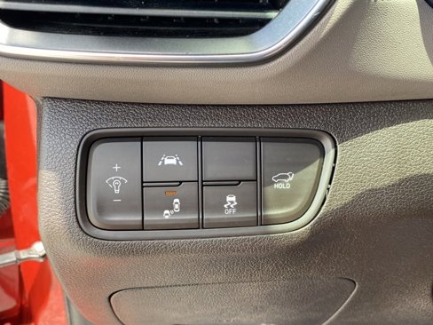 Used 2019 Hyundai Santa Fe SEL image 18