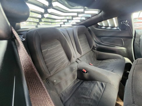 Used 2015 Ford Mustang Coupe image 9