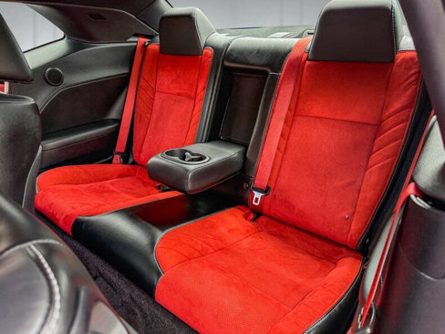 Used 2016 Dodge Challenger SRT Hellcat image 21