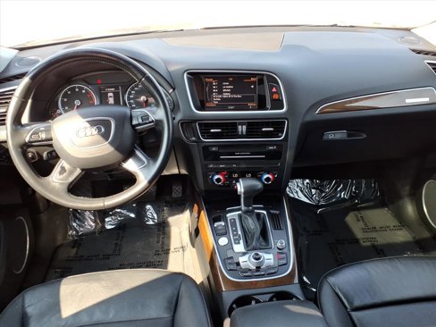 Used 2016 Audi Q5 2.0T Premium Plus w/ Technology Package image 3
