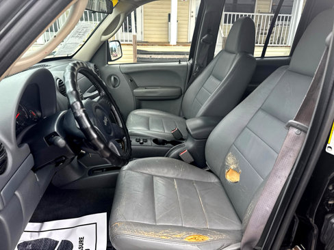 Used 2006 Jeep Liberty Sport image 22