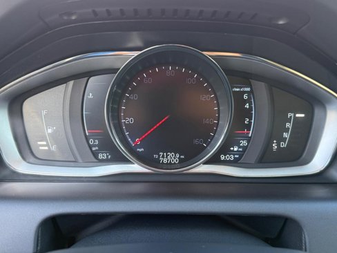 Used 2016 Volvo XC60 T6 w/ Proximity Package image 21